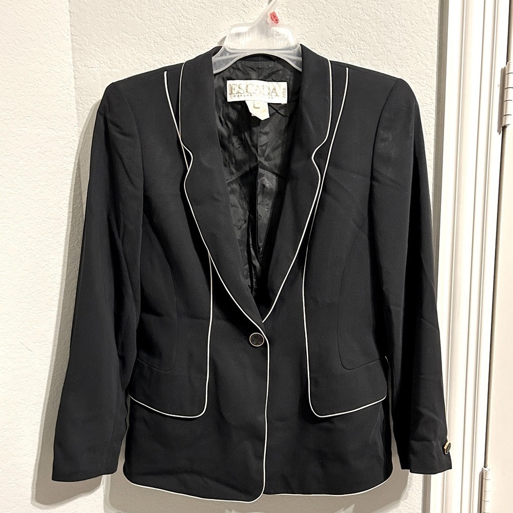 Escada vintage black single button women blazer,  sz 38 US sz 8, classic fit